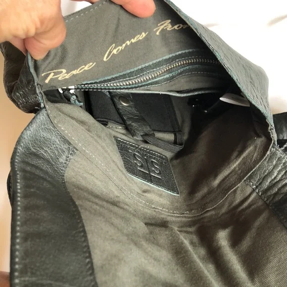 STS Ranchwear Black Crossbody Bag - Picture 4 of 9